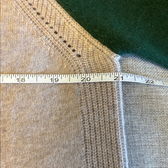 ANTHROPOLOGIE Velvet Cashmere Sweater, Sz large. - Picture 4 of 7